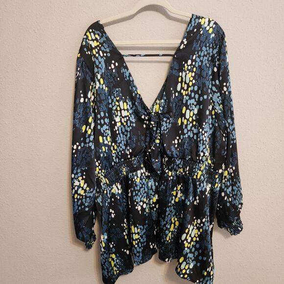 Torrid Satin‎ Surplice Size 6 Tie Cut Out Back Long Sleeve Blouse - Picture 10 of 13